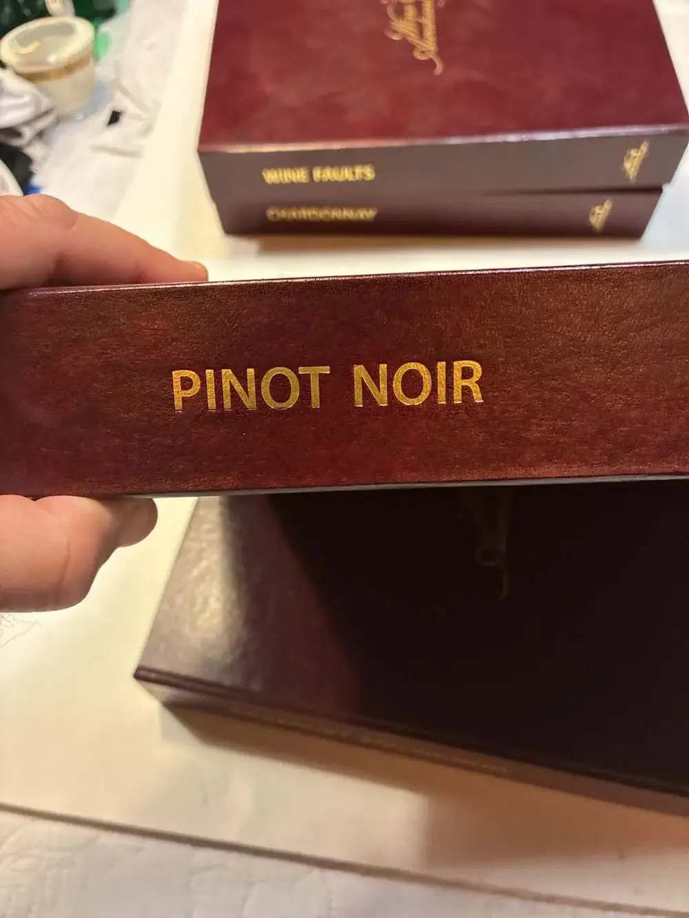 Lot of 4 Wine Awakenings Wine Education Educational Box Set with Pinot Noir, Win